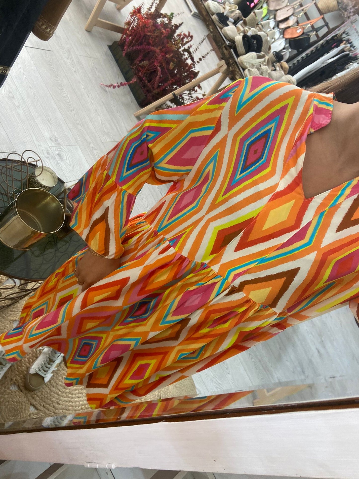Vestido com losangos coloridos