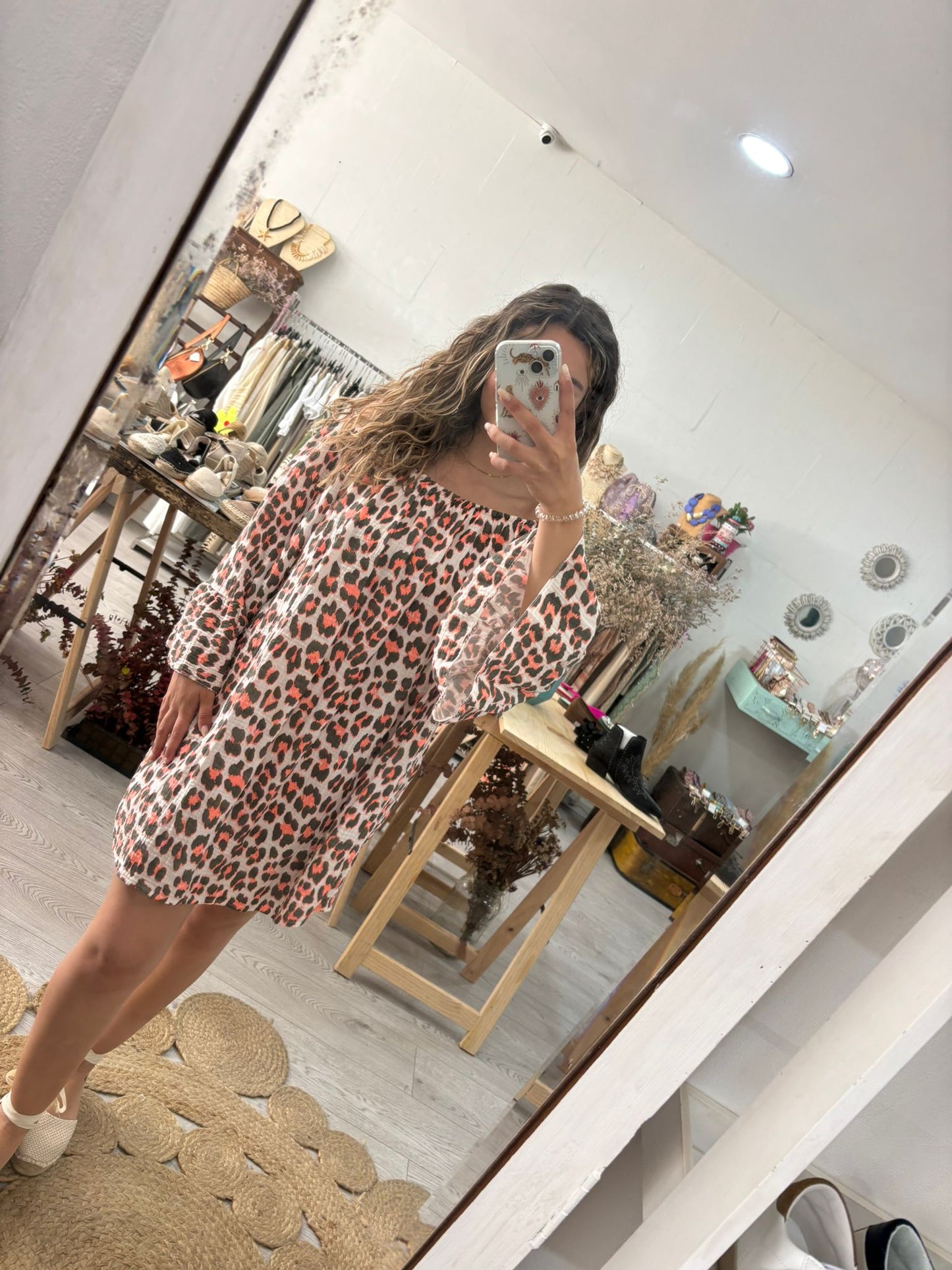 Vestido animal print caqui/laranja ombros elásticos