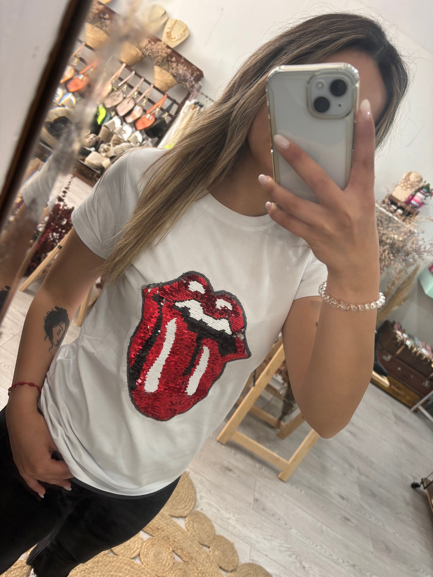 Tshirt branca The Rolling Stones em lantejoulas