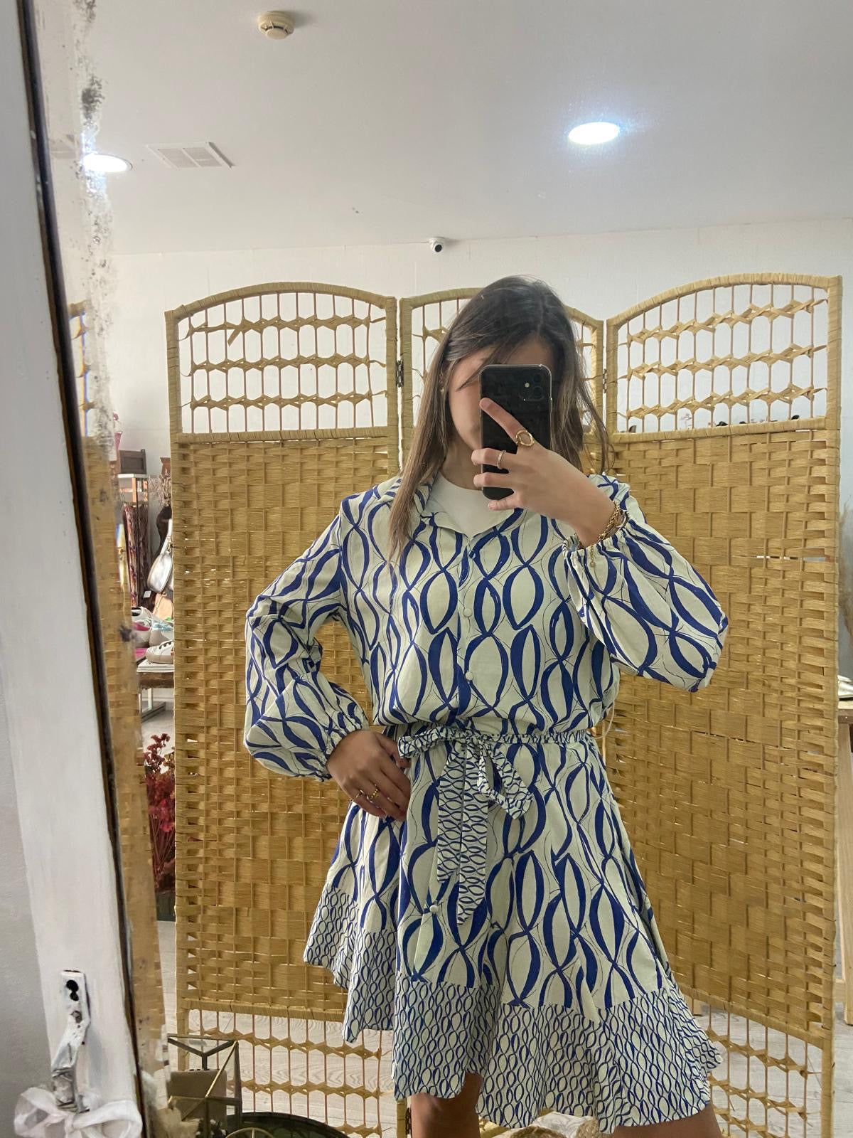 Vestido camiseiro estampado geométrico