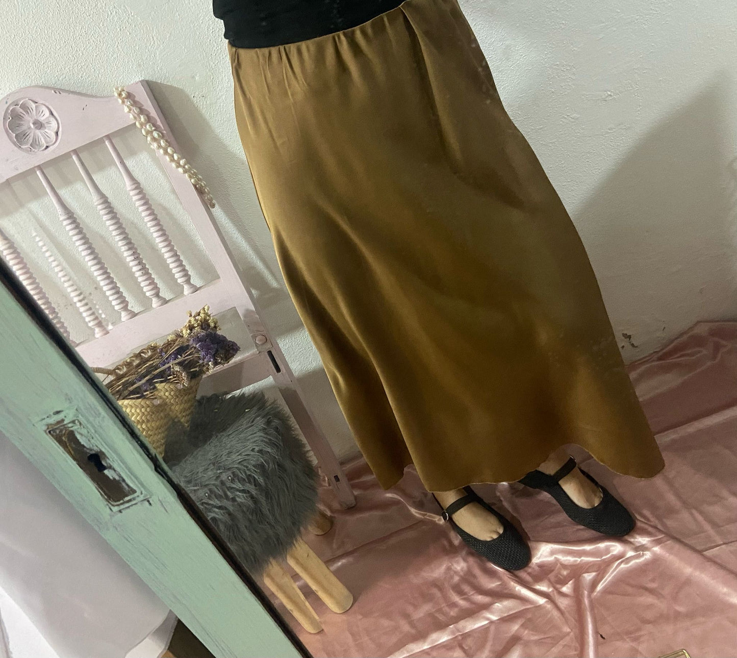 Saia preta acetinada