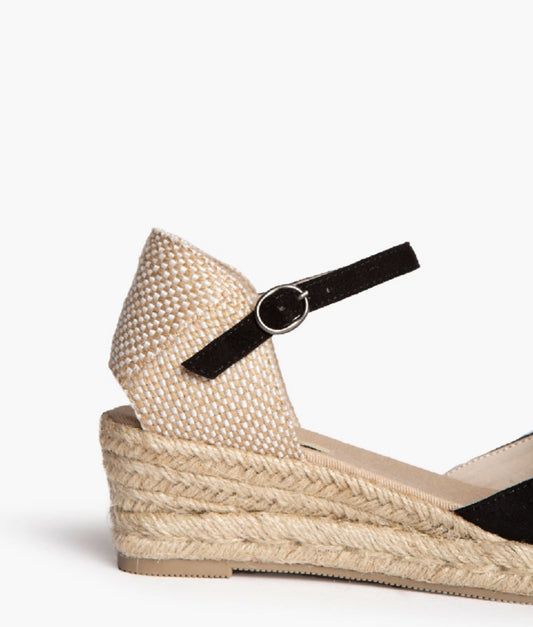 Sandálias de cunha baixa preta