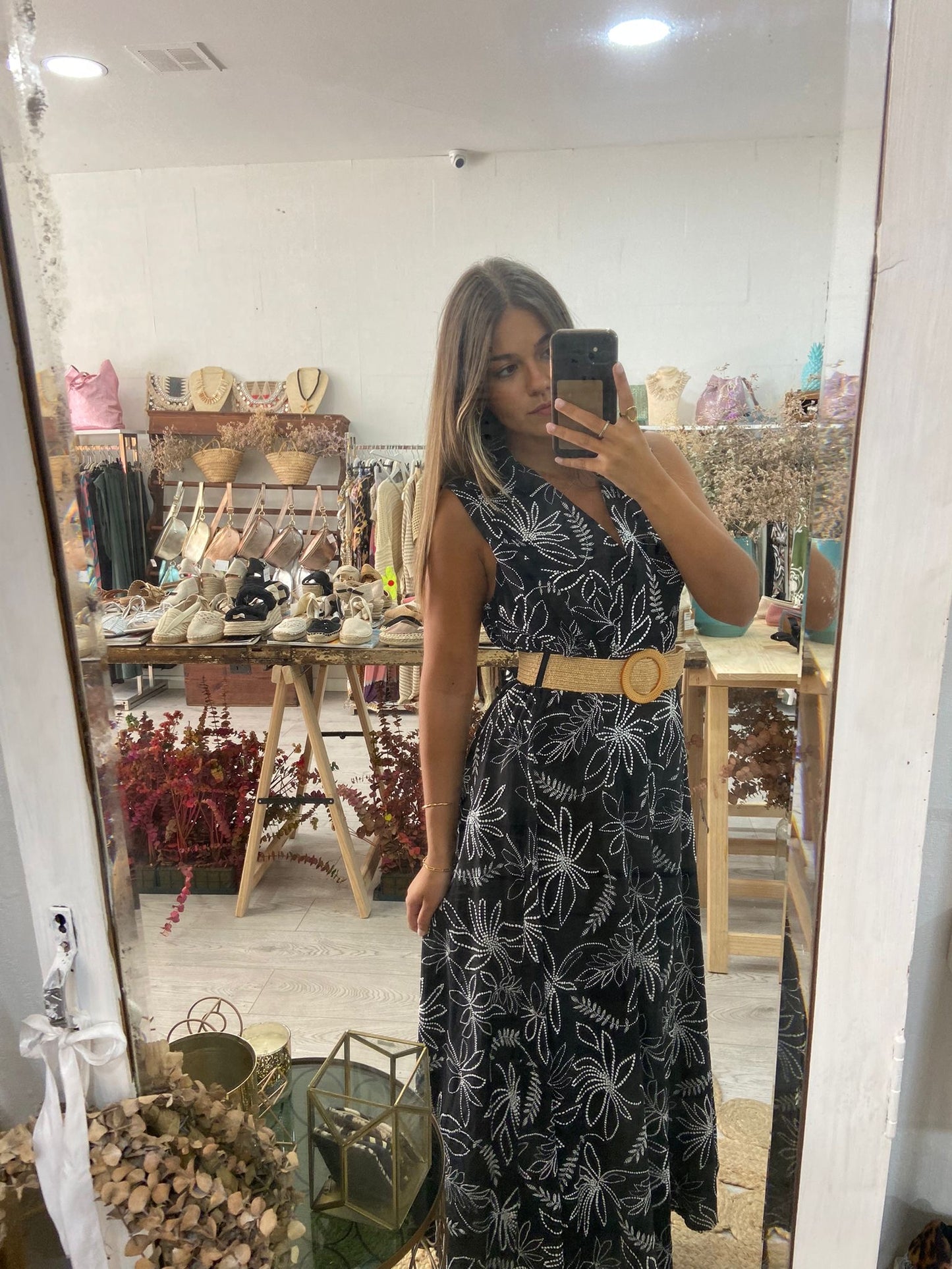 Vestido rosa floral decote cruzado