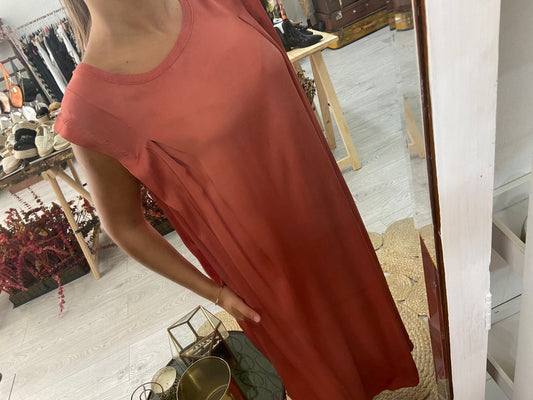 Vestido cetim tijolo