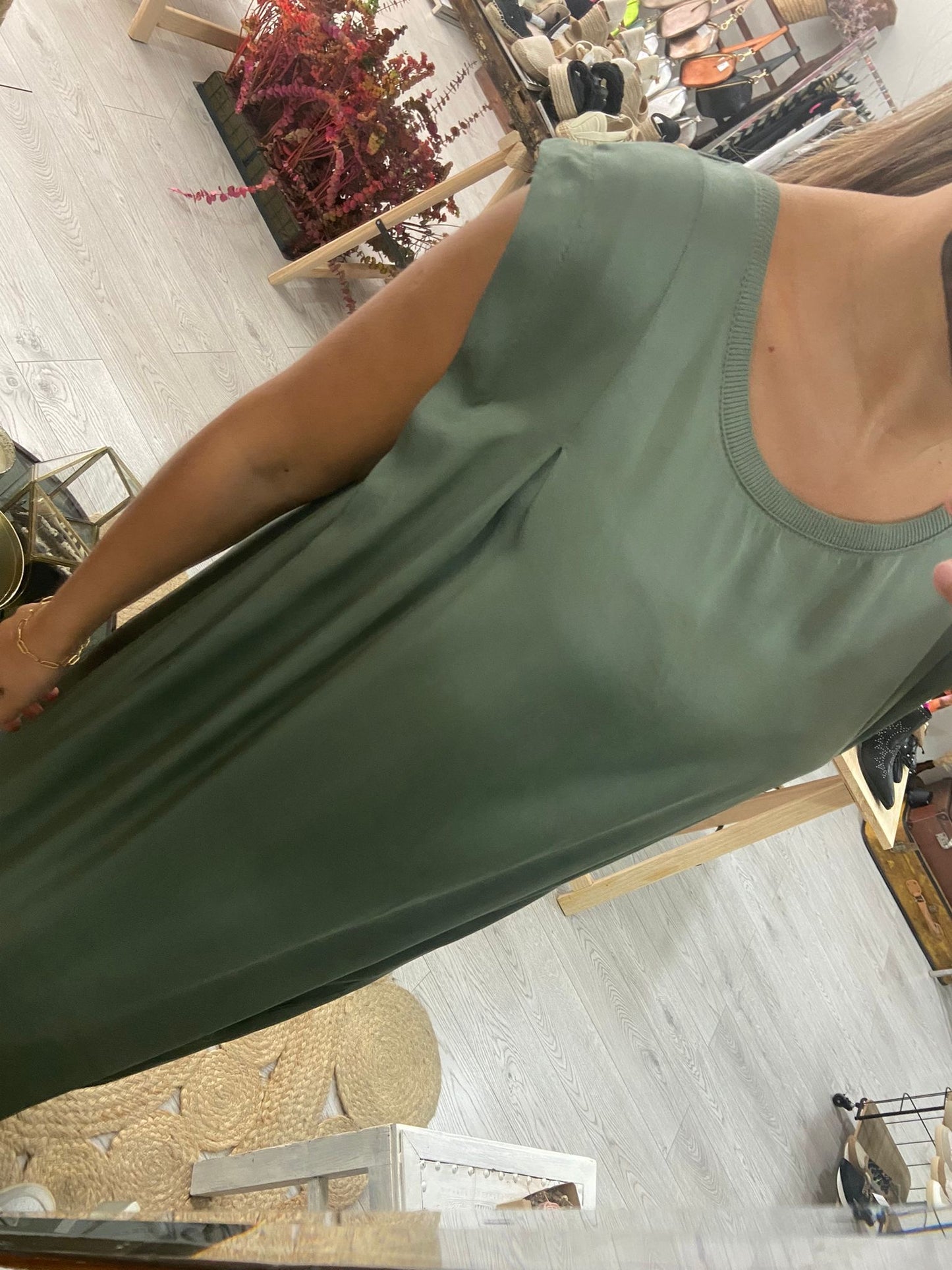 Vestido cetim tijolo