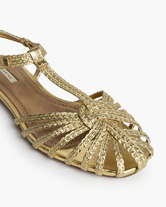 Sandália rasa dourada entrançada