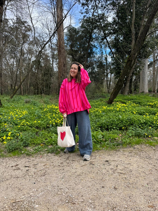 Sweat rosa fúcsia com riscas vermelhas