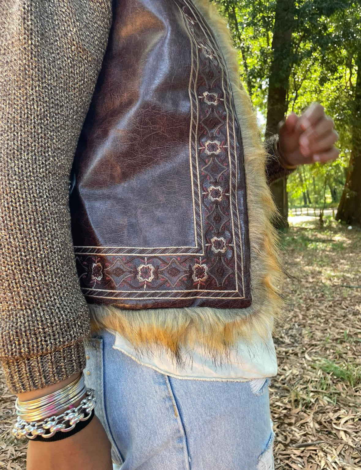 Colete castanho pele bordado com pêlo SE.VINASA