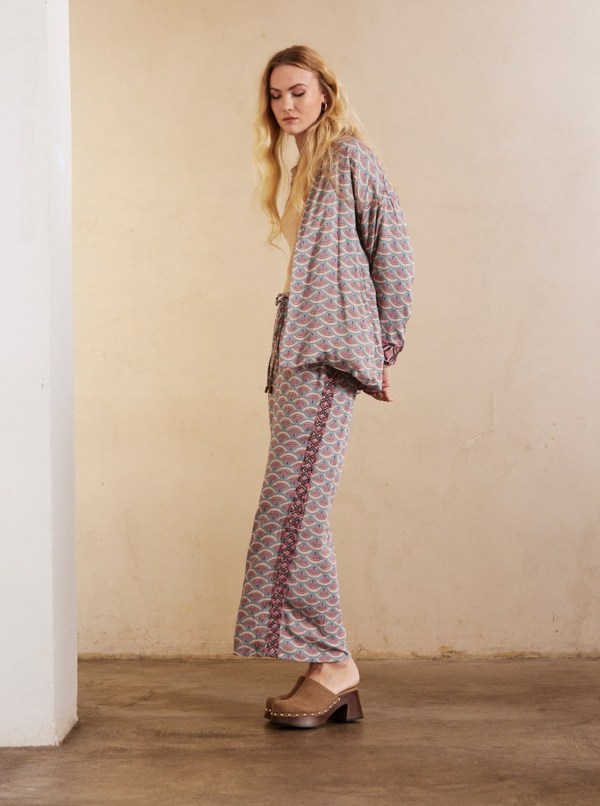GF.Ragna geometric print pants