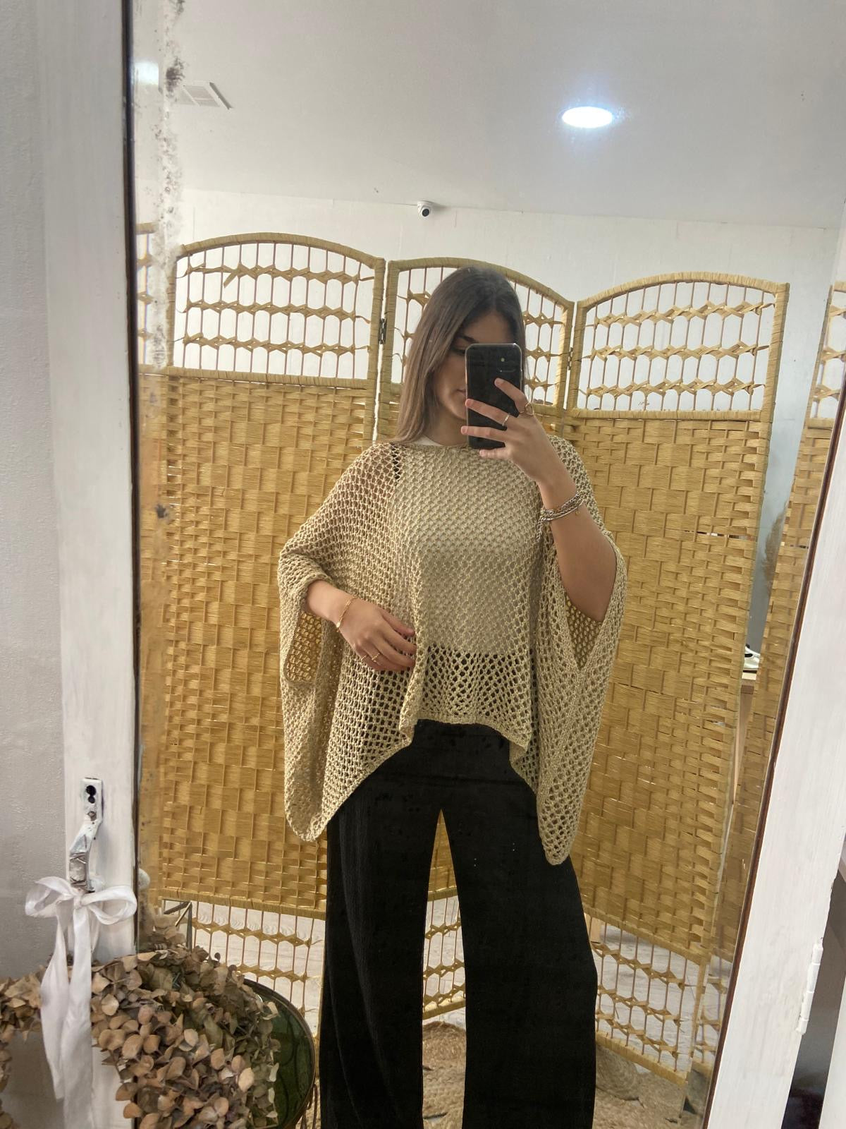 Túnica de crochet con malla de lurex calada