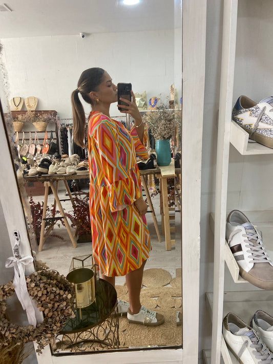 Vestido com losangos coloridos