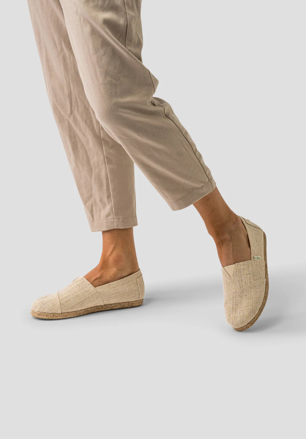 Paez Day & Sparks Ecru