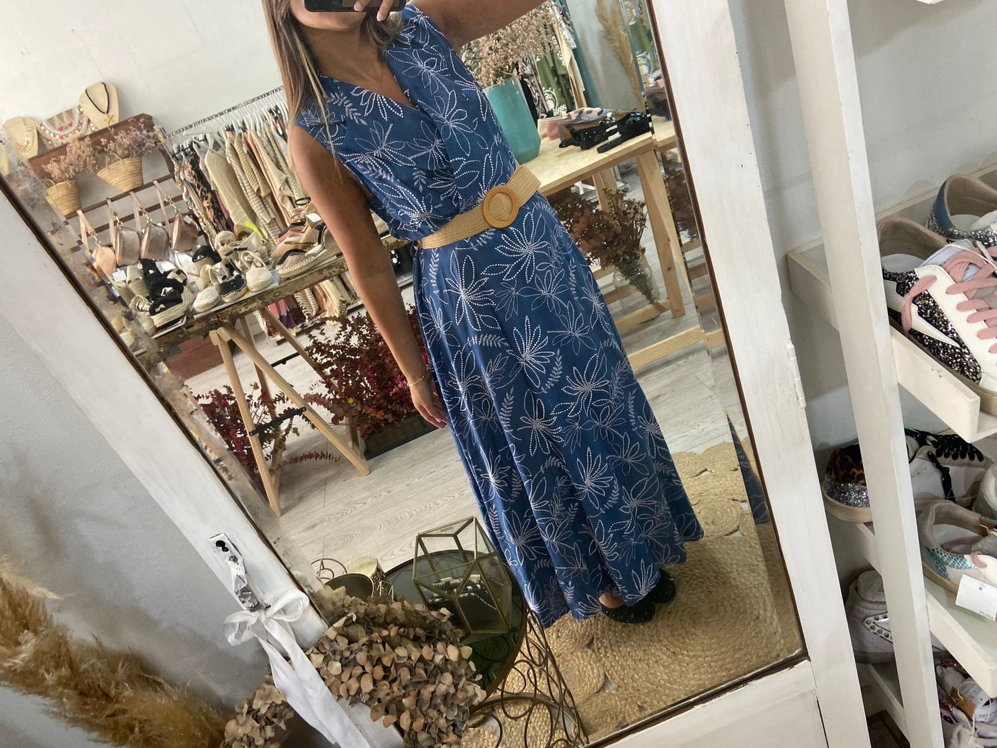 Vestido rosa floral decote cruzado