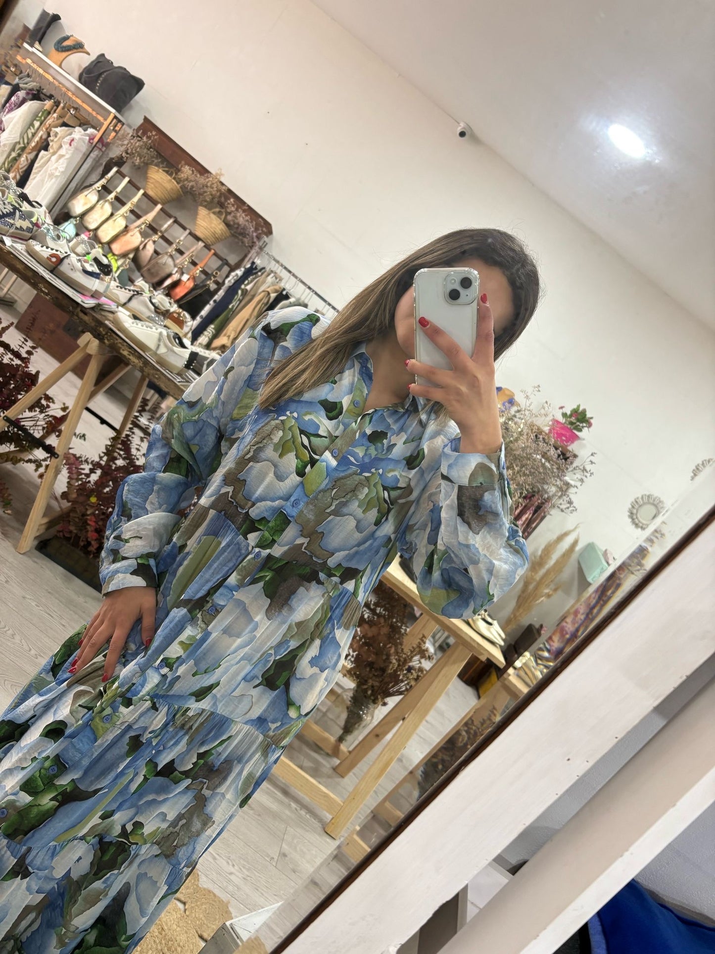 Vestido camiseiro estampado tons de rosa