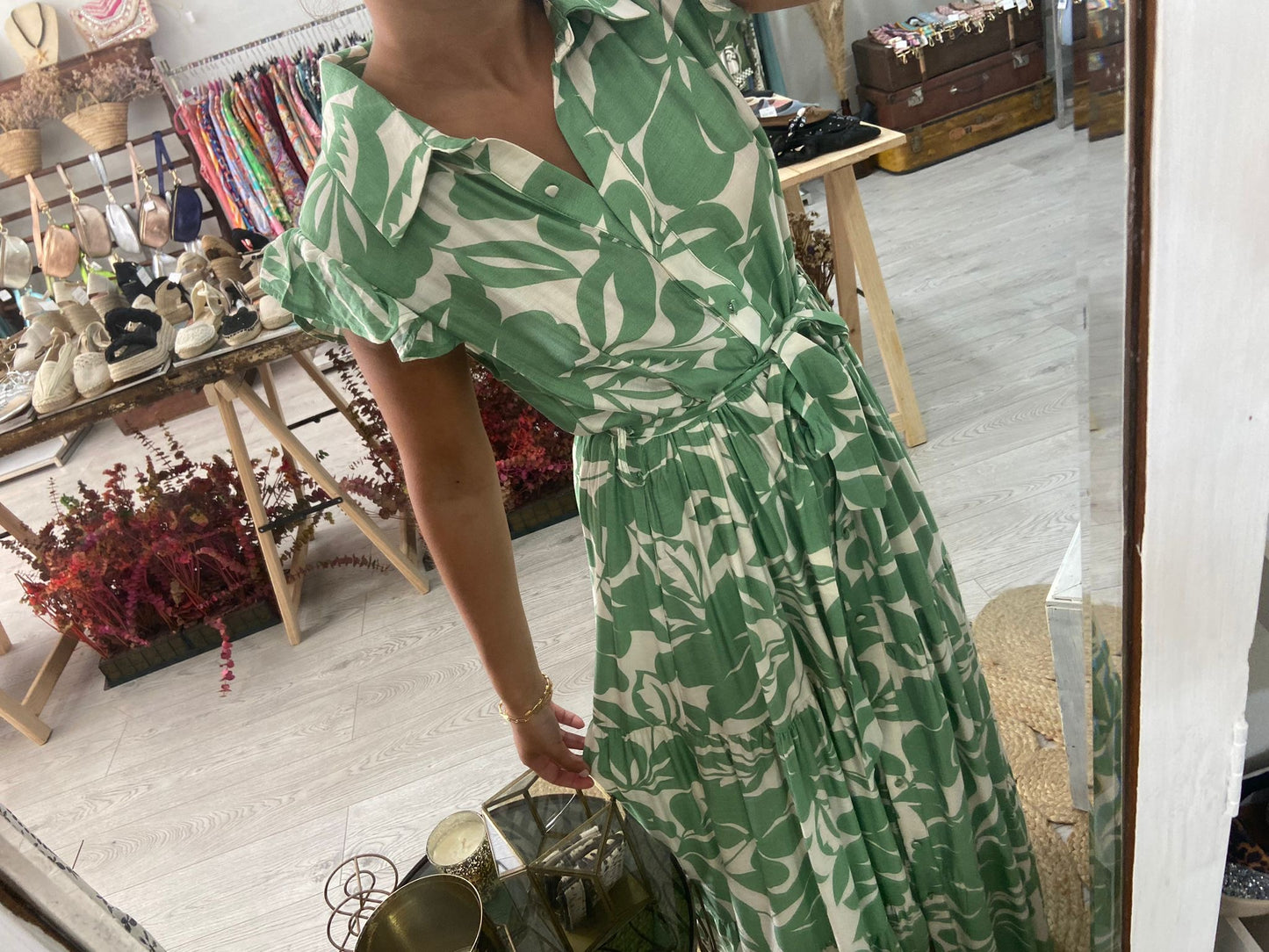 Vestido camiseiro primavera camel/branco