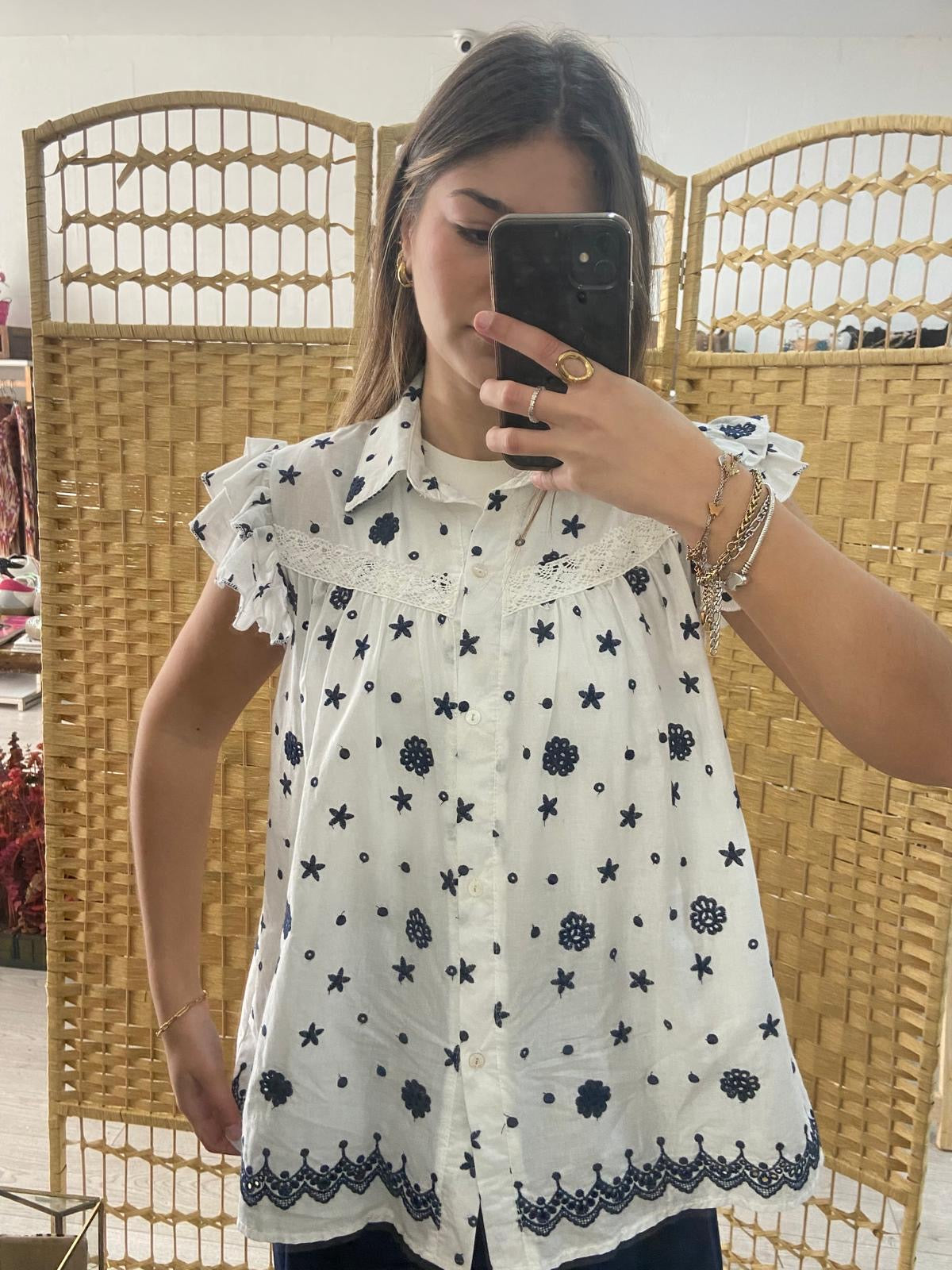 Camisa de manga corta bordada azul
