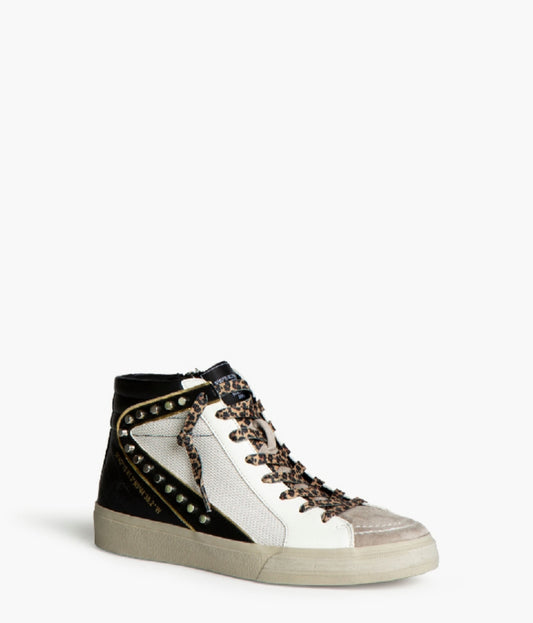 Sapatilhas bota pretas tachas e atacadores leopardo