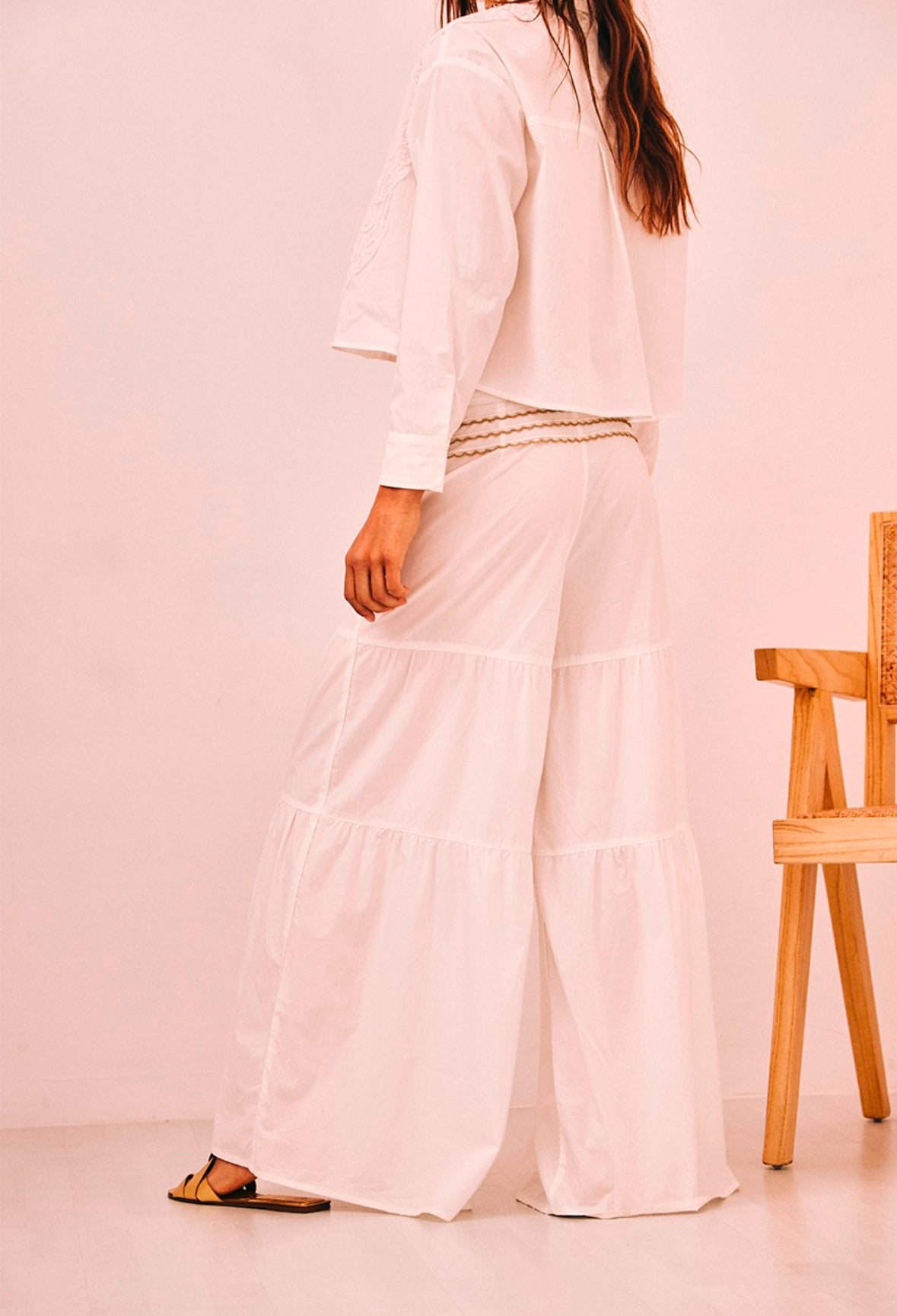 Pantalonas brancas bordado dourado NI.Pataya