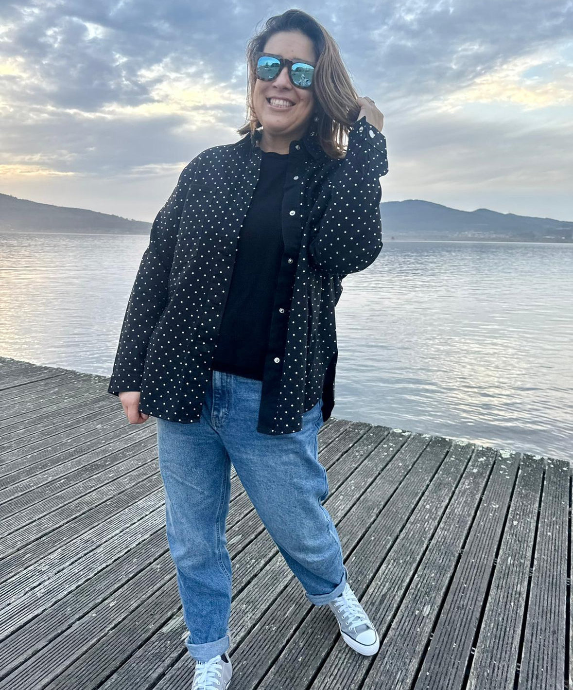 Blusão preto com brilhantes