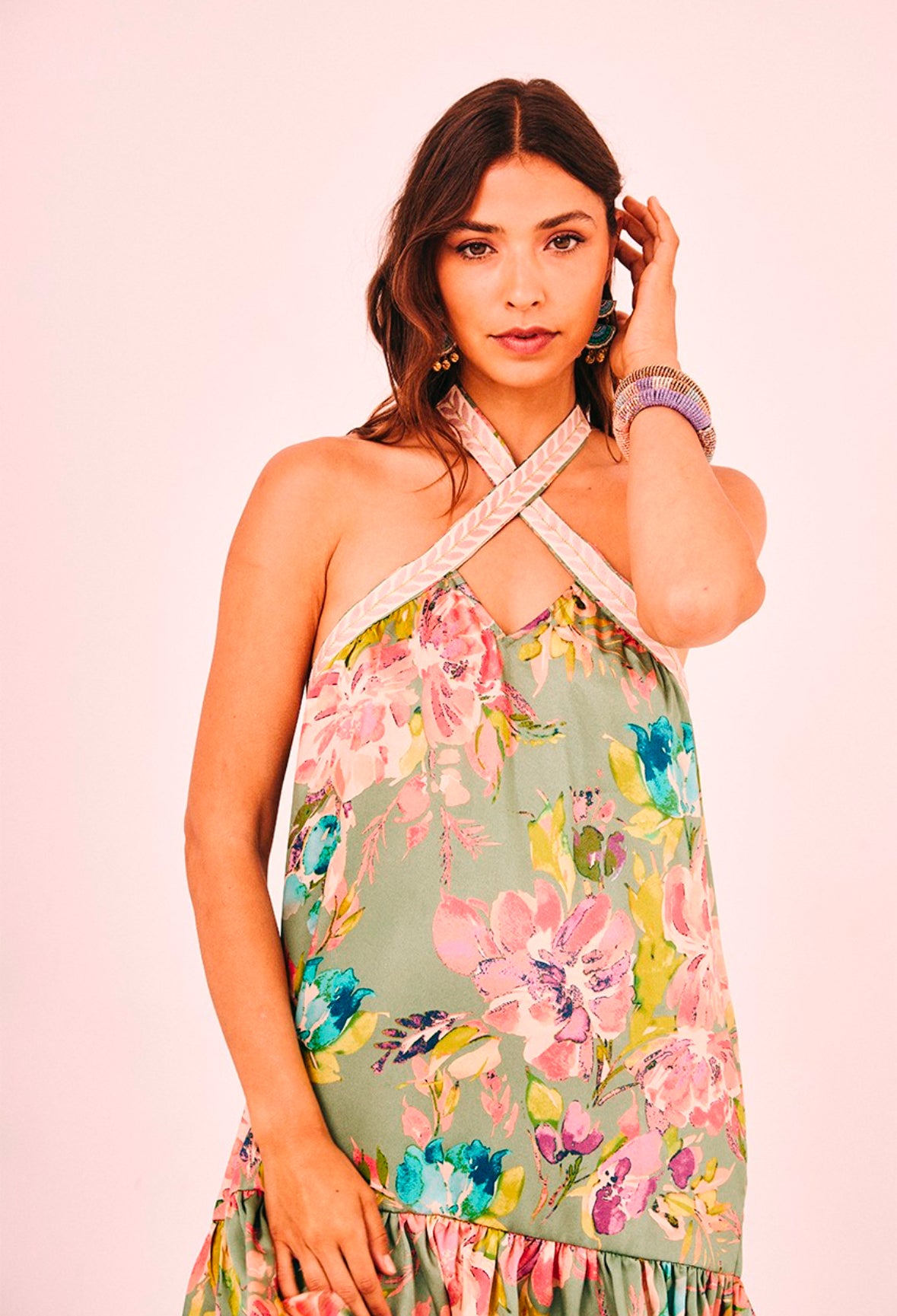Vestido acetinado estampado floral com costa abertas NI.Jacquie