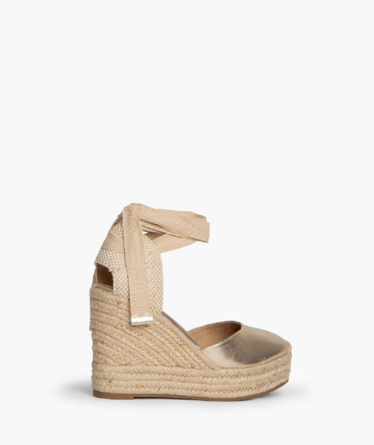 Sandálias de cunha compensada dourada