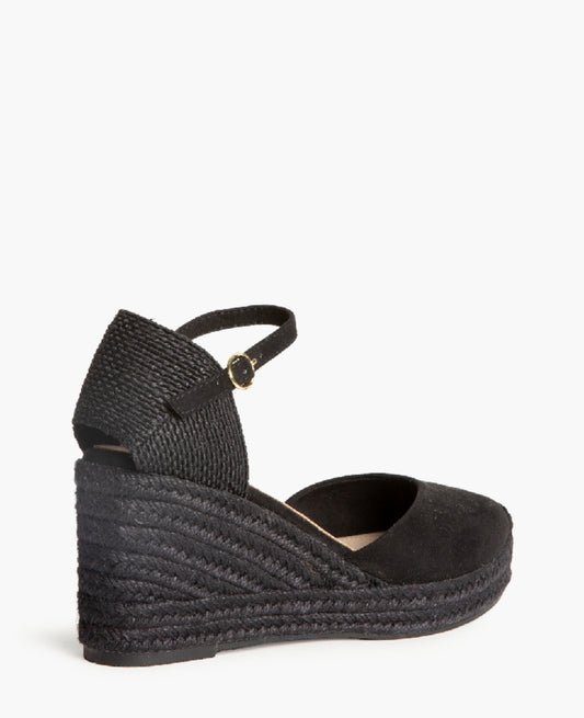 Sandálias de cunha pretas com fivela