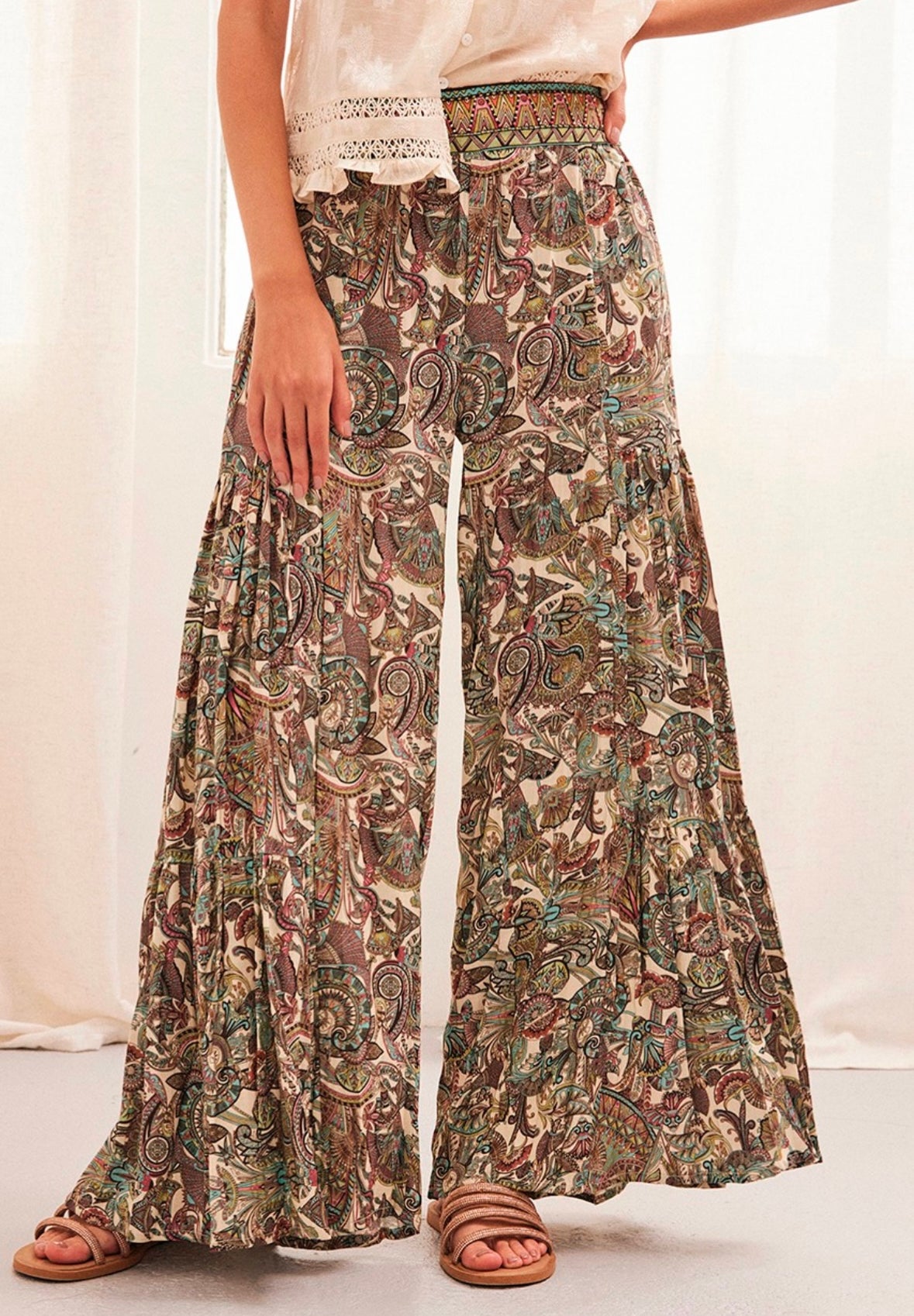 Green wide leg trousers with paisley print GF.Sakil