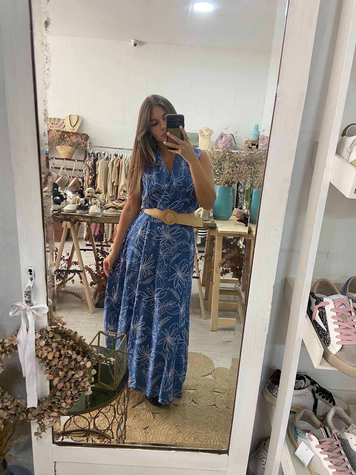 Vestido rosa floral decote cruzado
