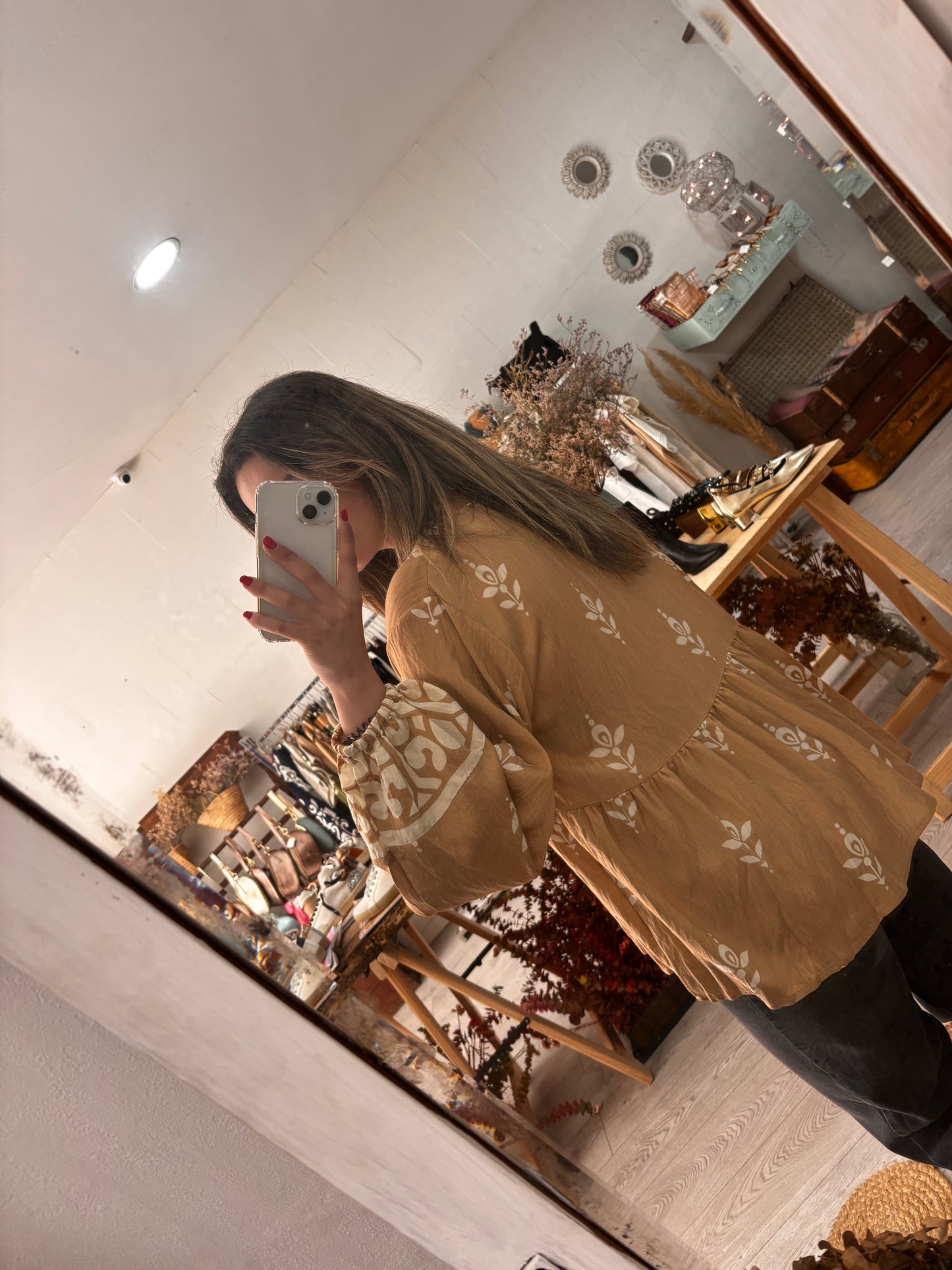 Túnica Boho camel e bege estampado étnico