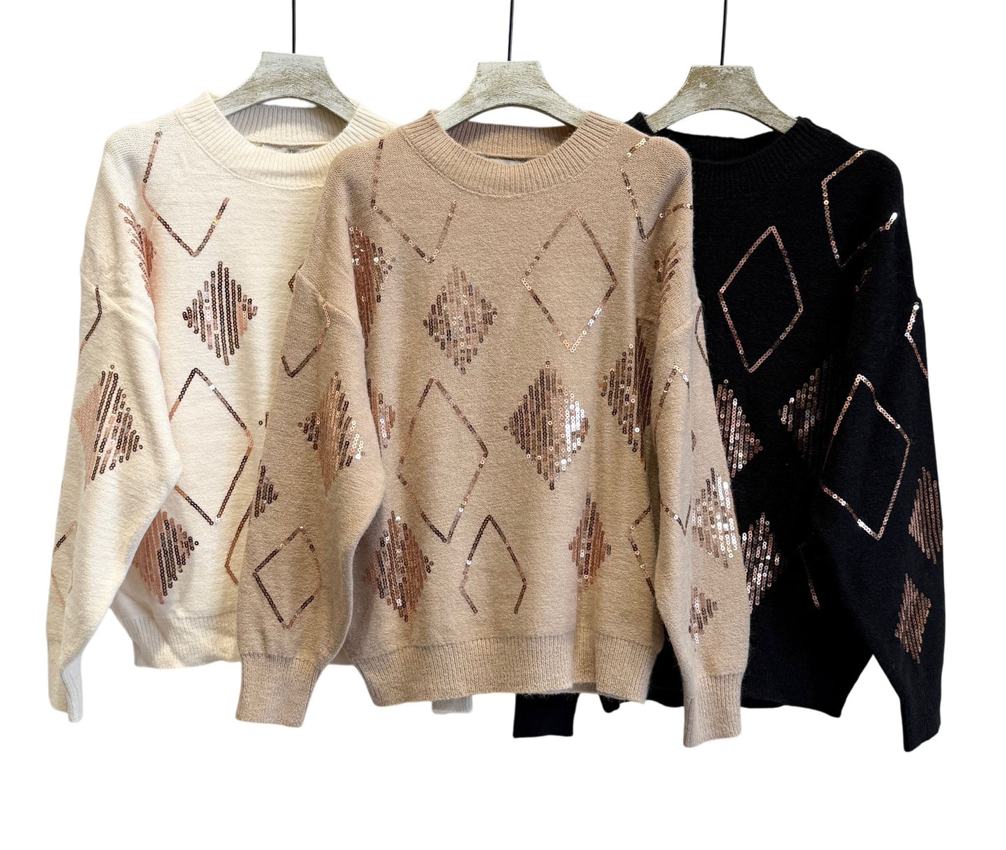 Camisola cru com losangos em lantejoulas