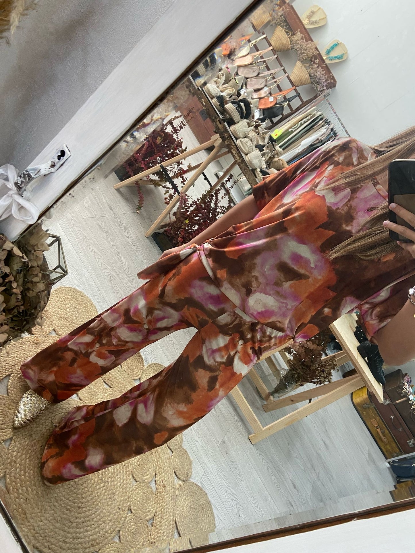 Conjunto manchado castanho/laranja