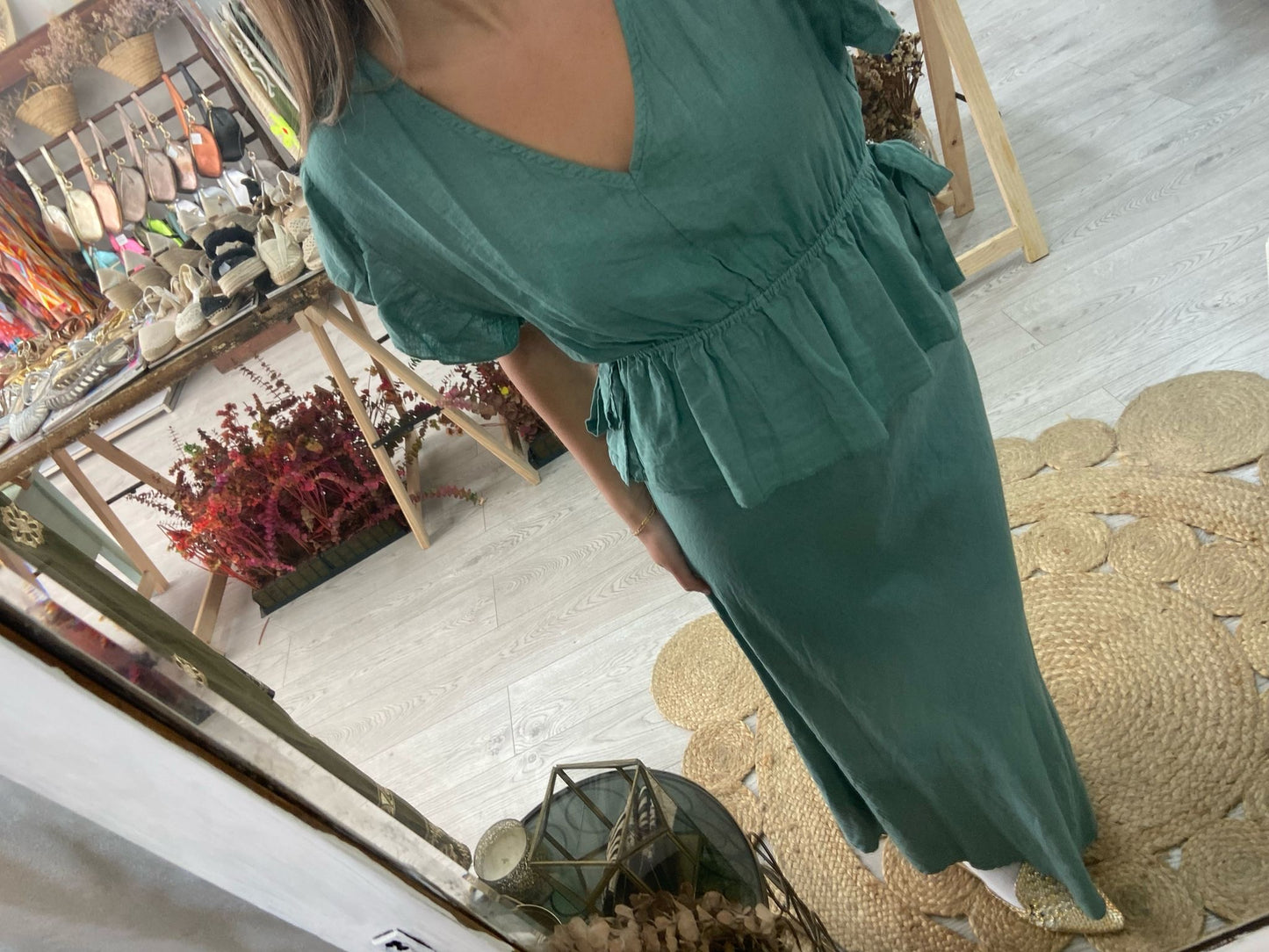 Conjunto top e saia esmeralda