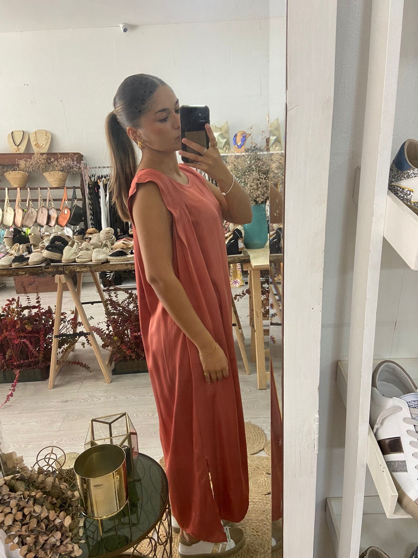 Vestido cetim tijolo