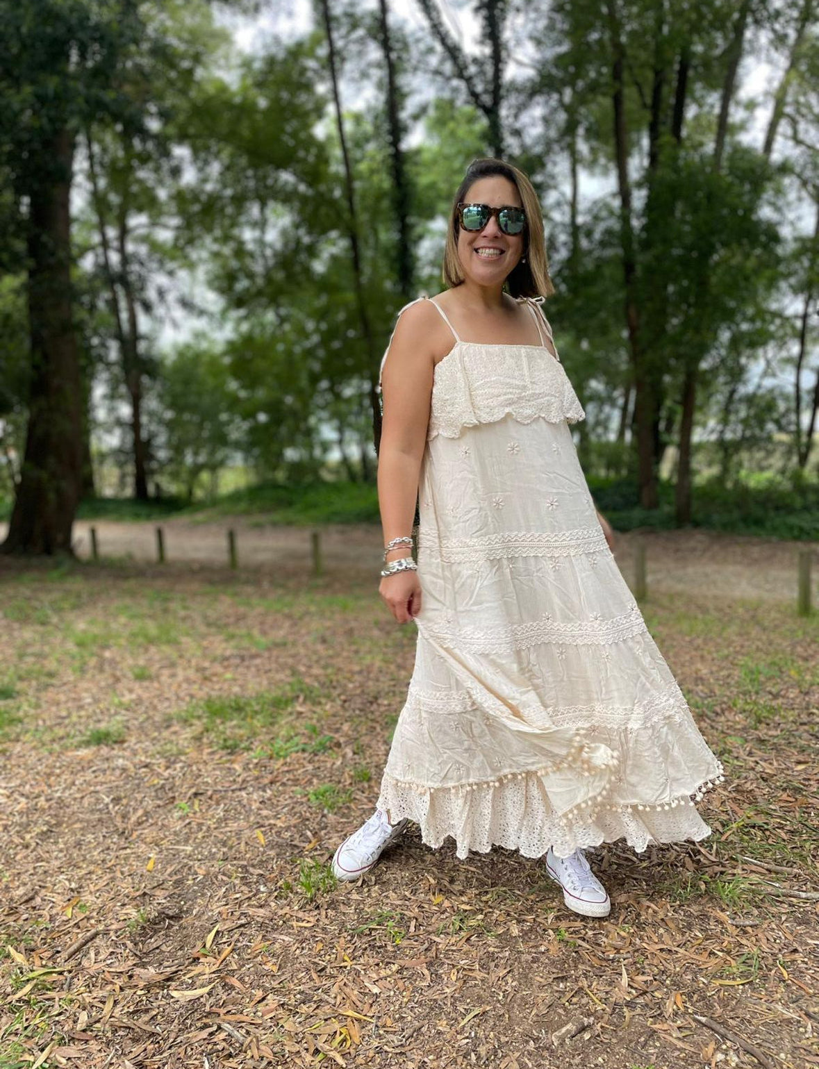 Vestido rosa claro com bordado de flores Au.nala
