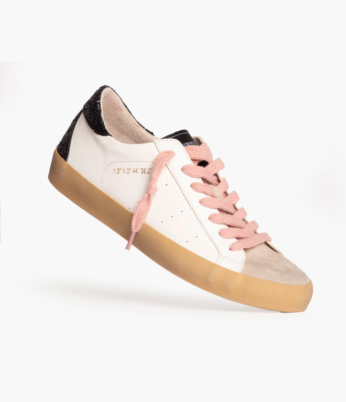 Sapatilhas brancas glitter preto atrás e atacadores rosa