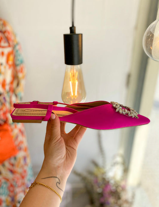 Mule rosa com aplicação pedraria