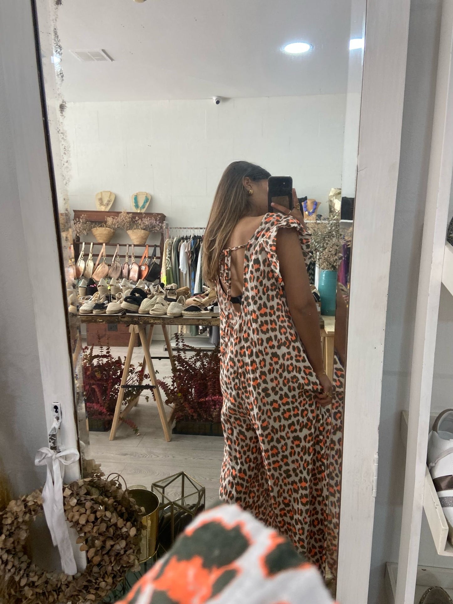 Macacão animal print caqui/laranja