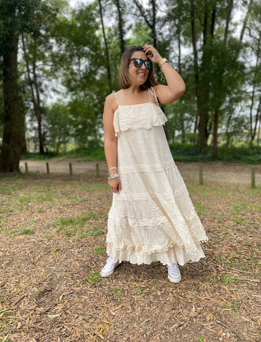 Vestido rosa claro com bordado de flores Au.nala