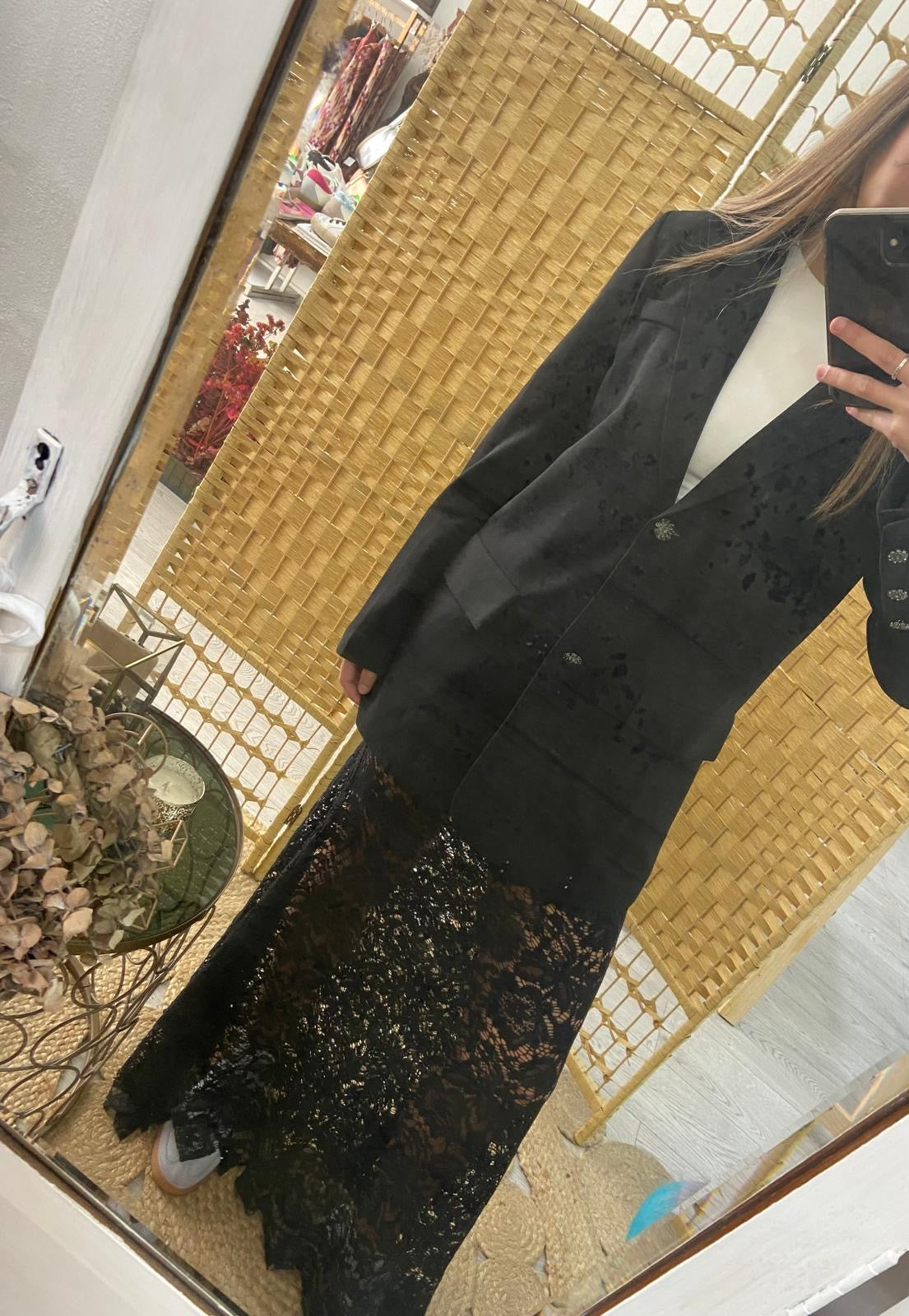 Blazer preto com botões joia RA.LALI