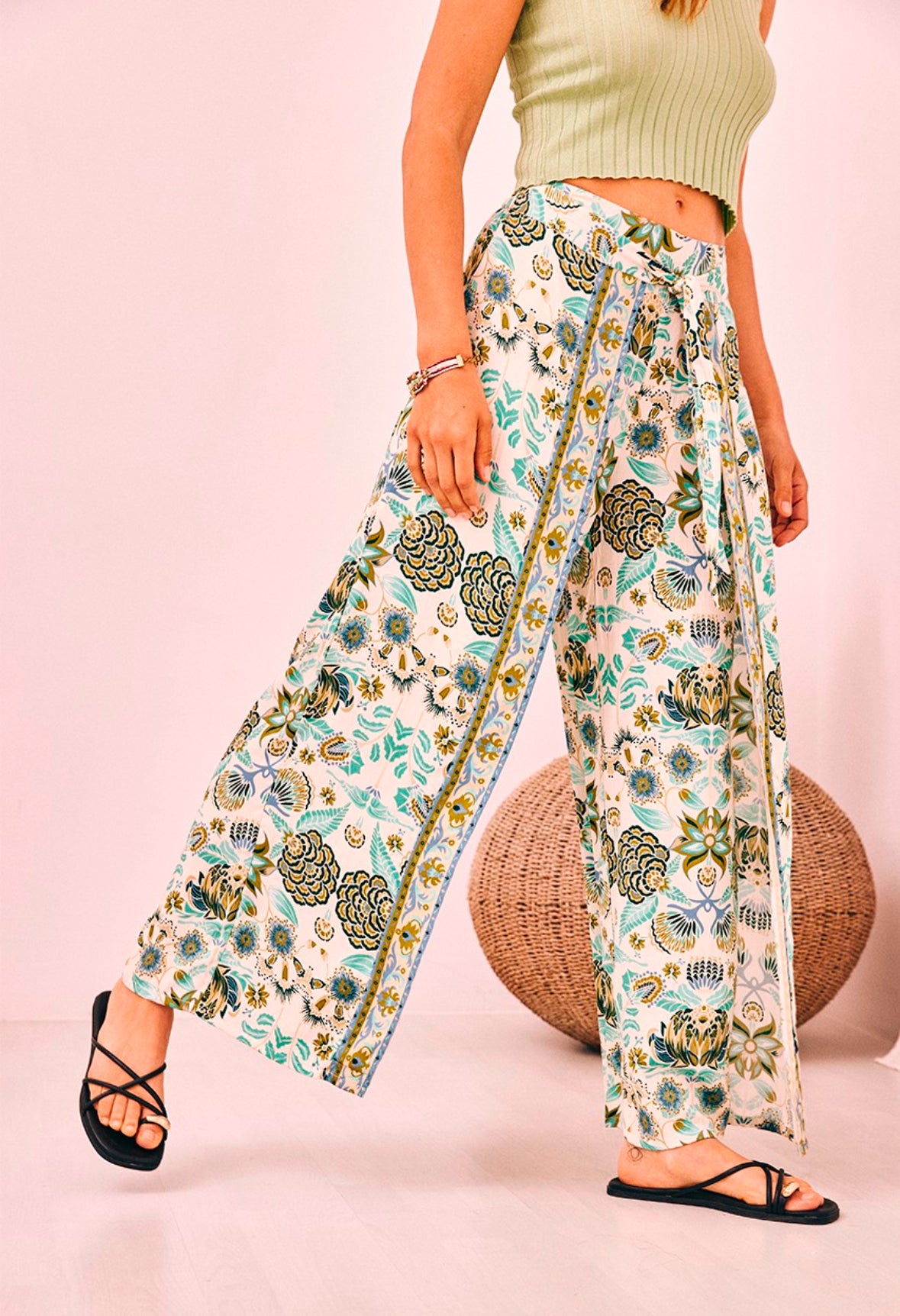 Pantalonas com estampado verde e azul GF.Tanita