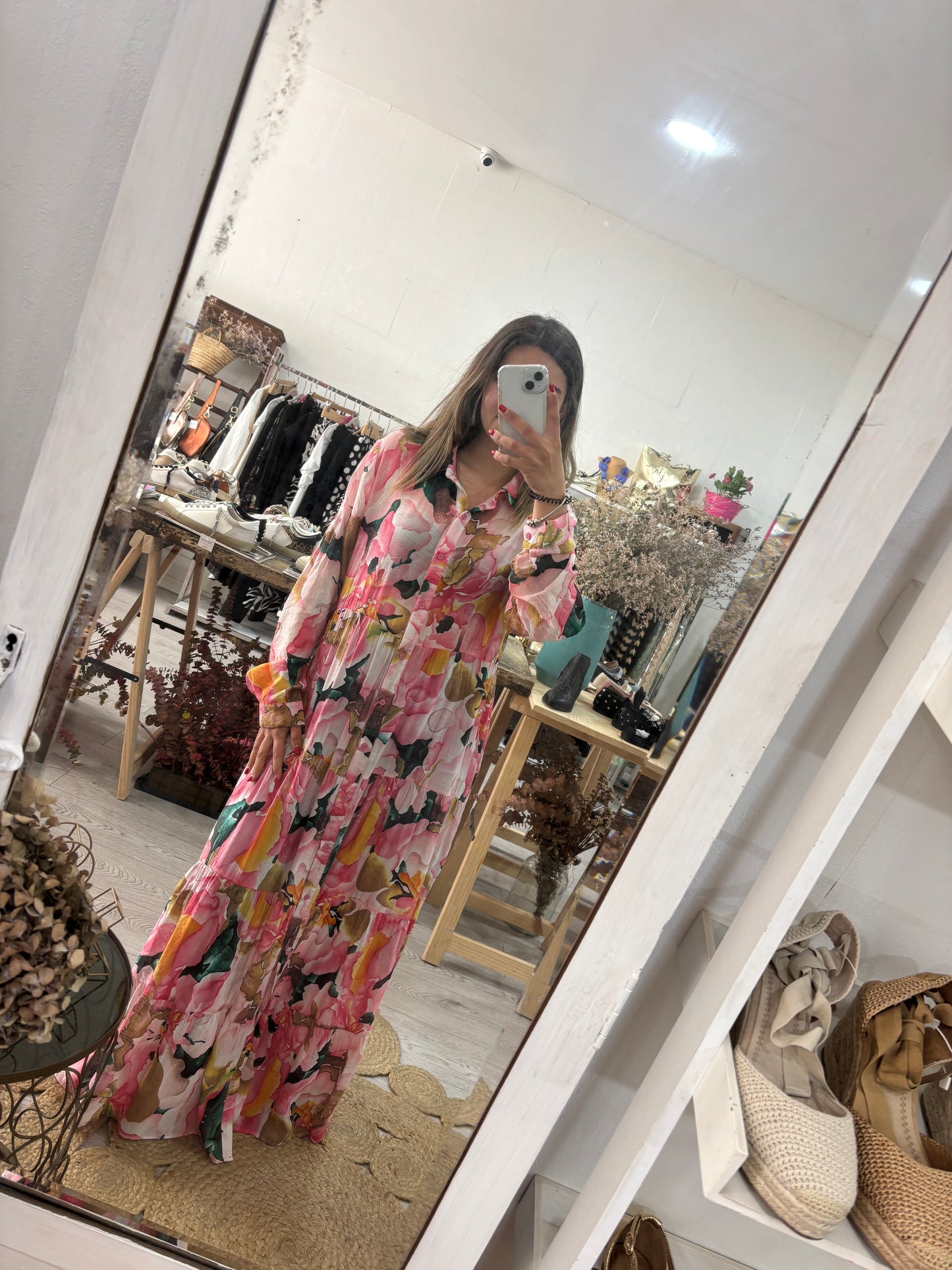 Vestido camiseiro estampado tons de rosa