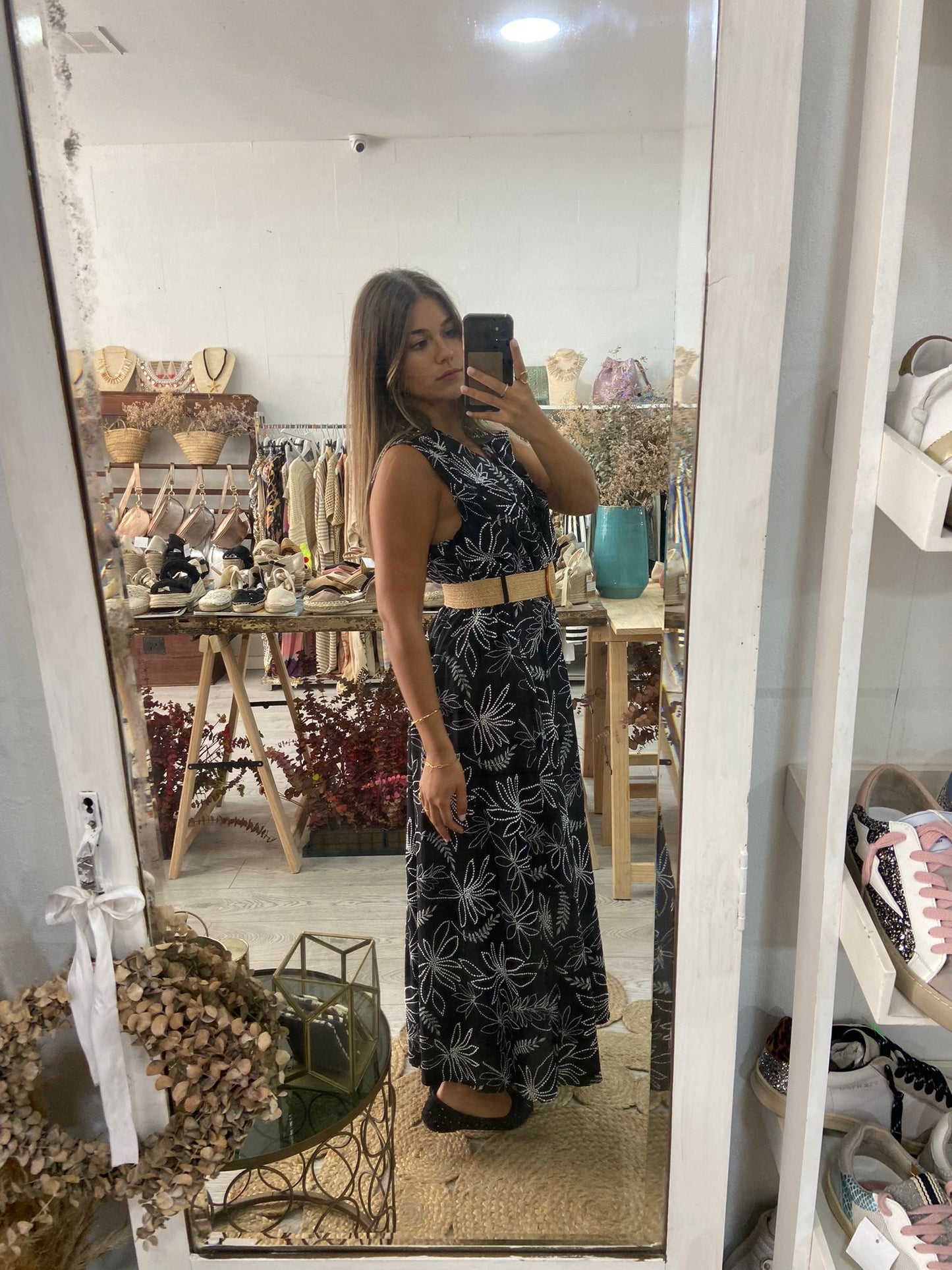 Vestido rosa floral decote cruzado