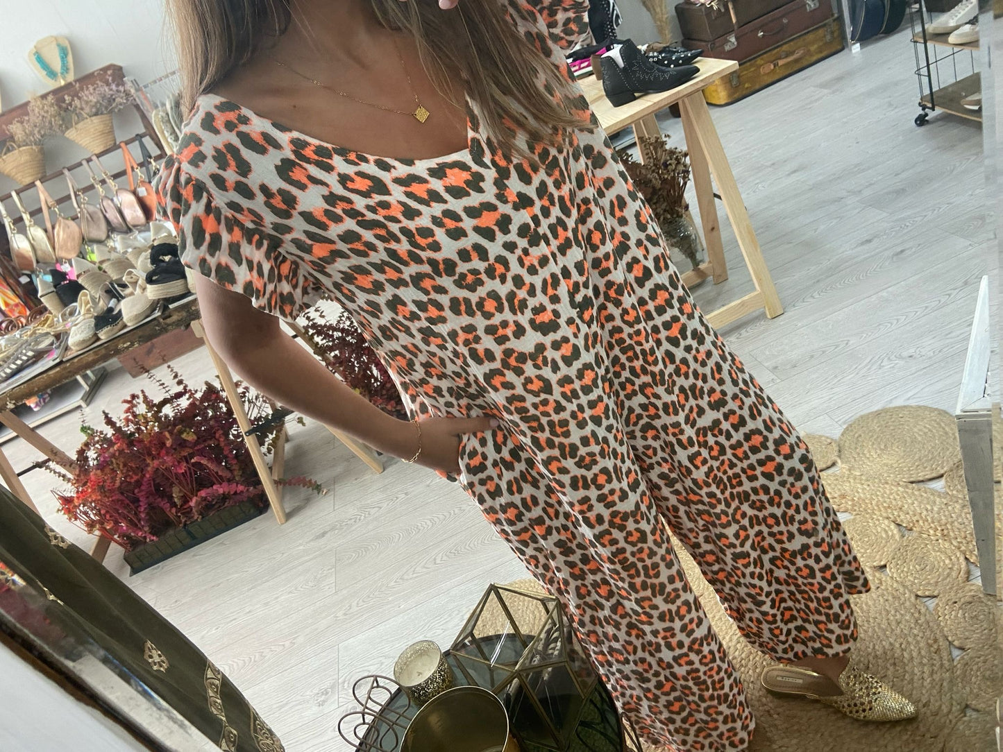 Macacão animal print caqui/laranja