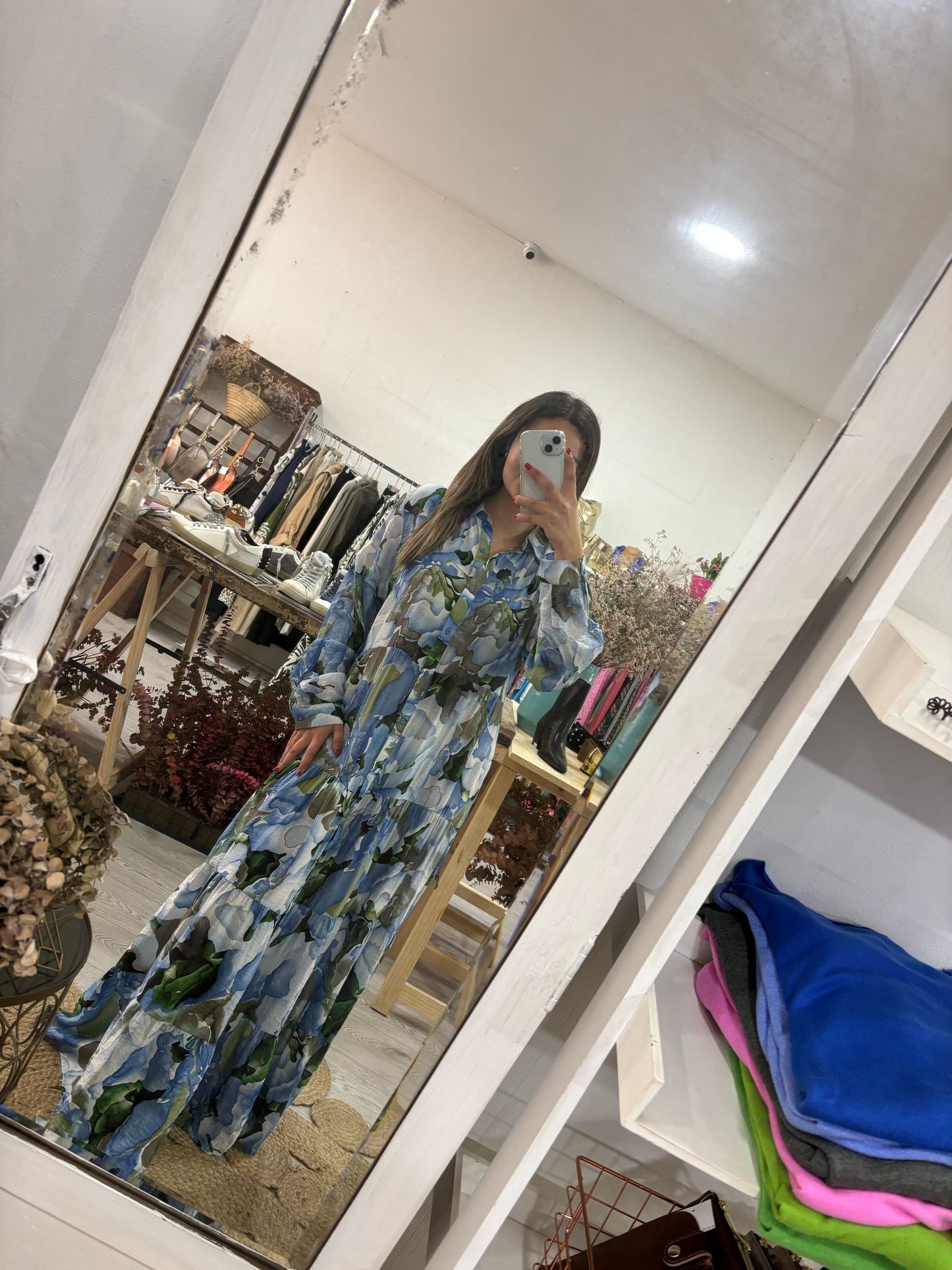 Vestido camiseiro estampado tons de rosa
