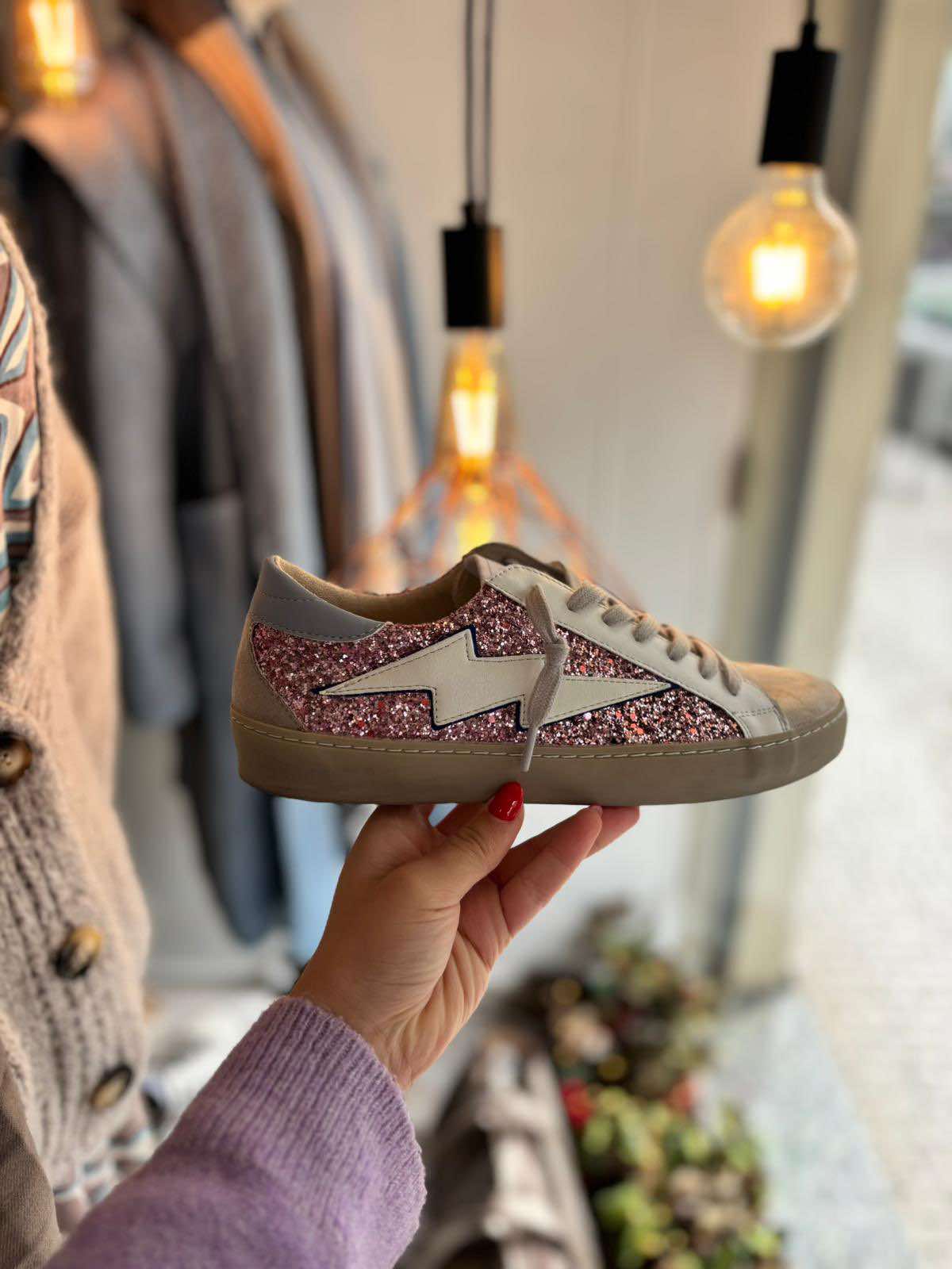 Sapatilhas glitter rosa raio branco azul atrás