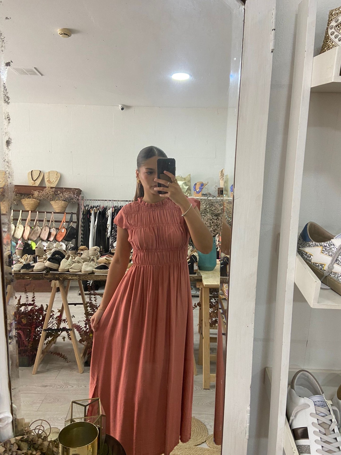 Vestido coral favos de mel