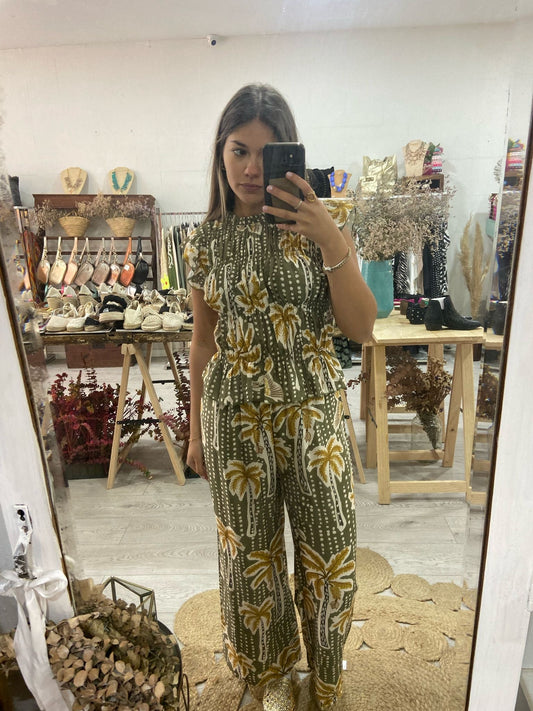 Conjunto tropical verde top e calças
