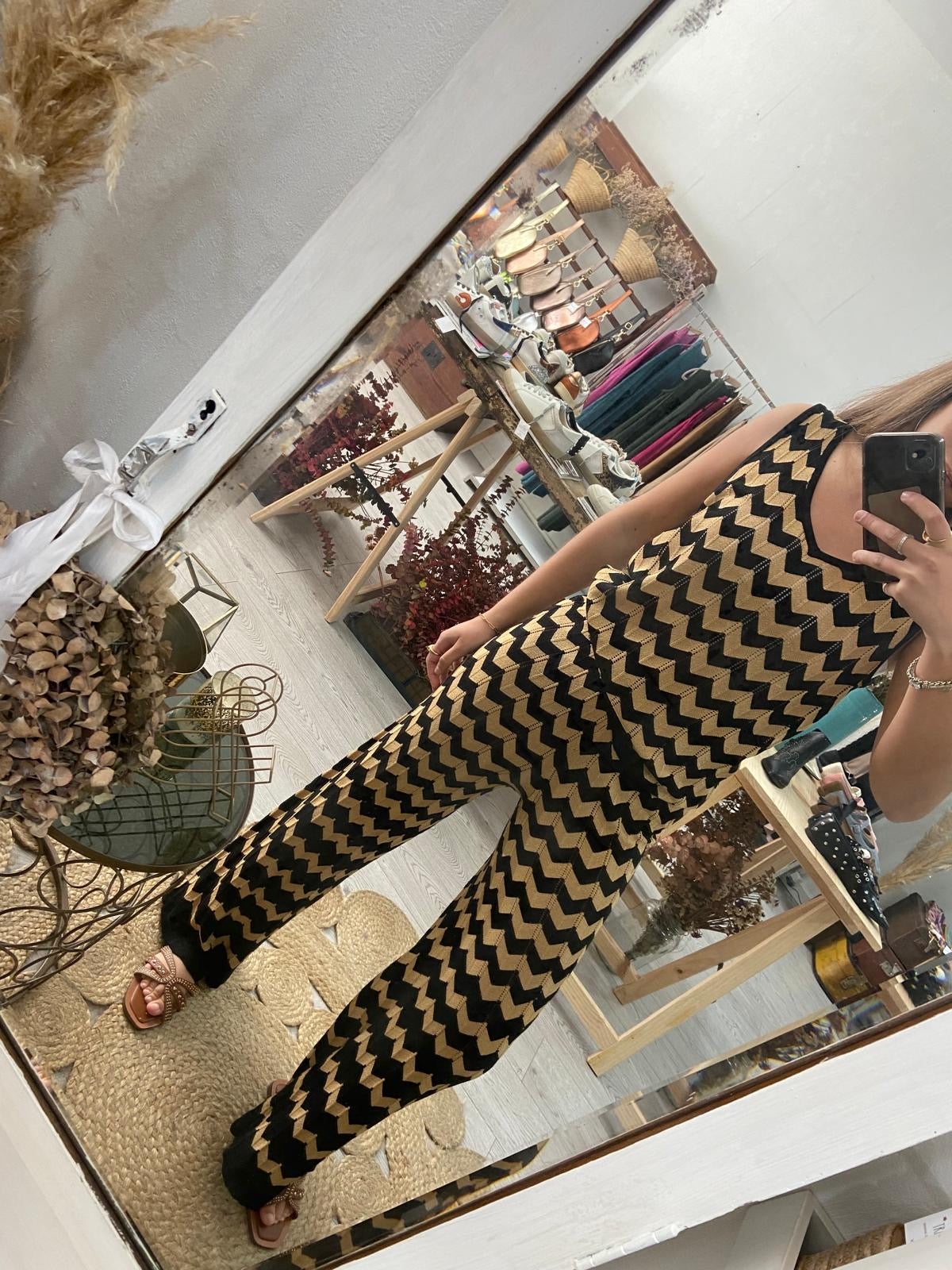 Top zig zag preto e verde