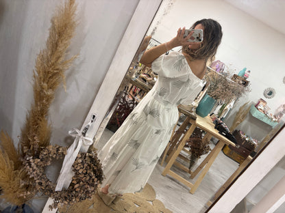 Vestido branco folhas verdes
