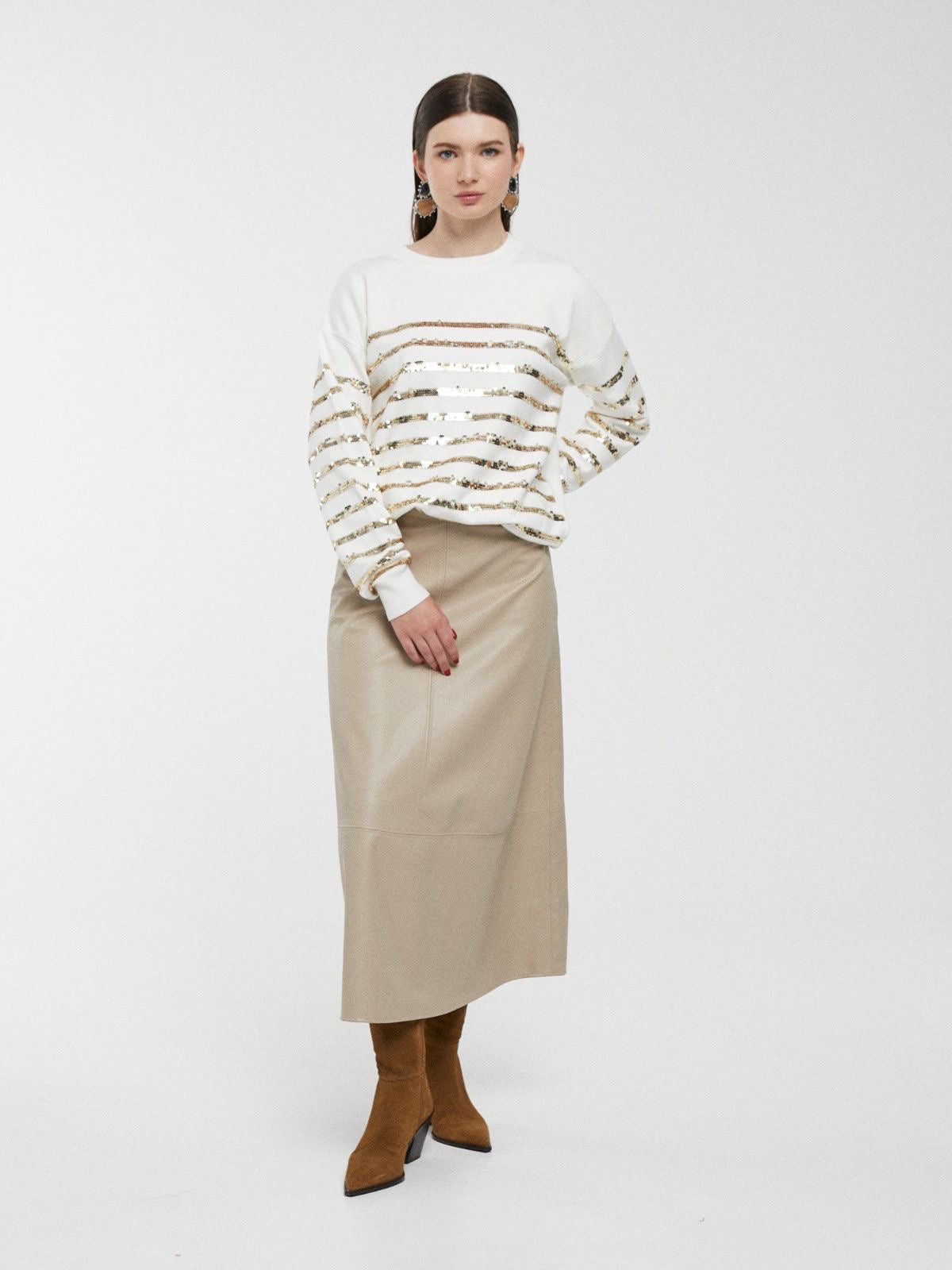 Camisola cru com riscas de lantejoulas